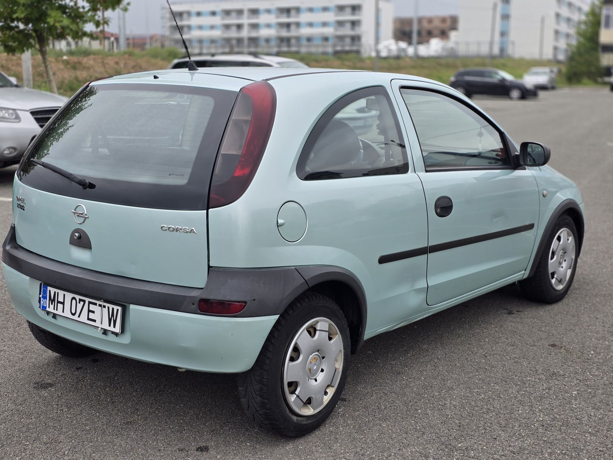 Opel corsa 1.0i cu fiscal! 700euro fix