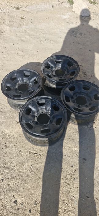 Диски (пятнадцатый) размер Toyota Hilux (четыре штуки)