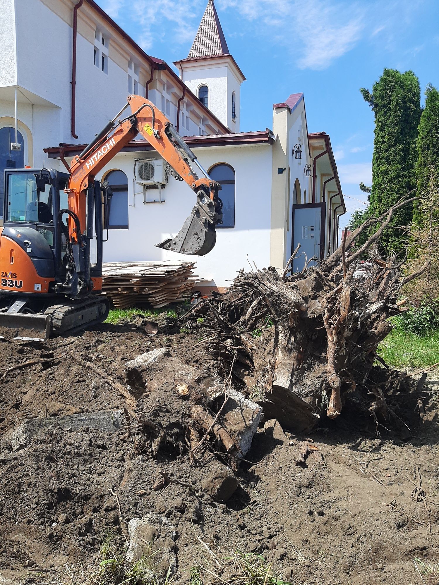 Excavari demolări