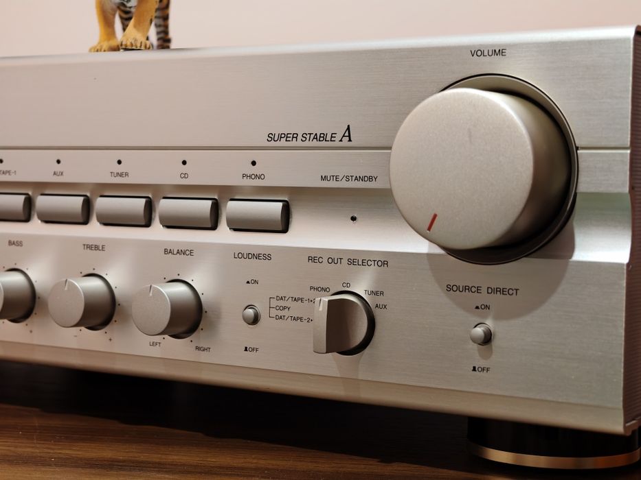 Denon DRA-715R. Amplificator top. Din vremuri de aur. Ca nou. Preț fix