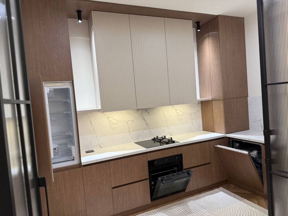 Срочно. 3-ханали квартира ЖК  Parkent Plaza да. 88 м2.