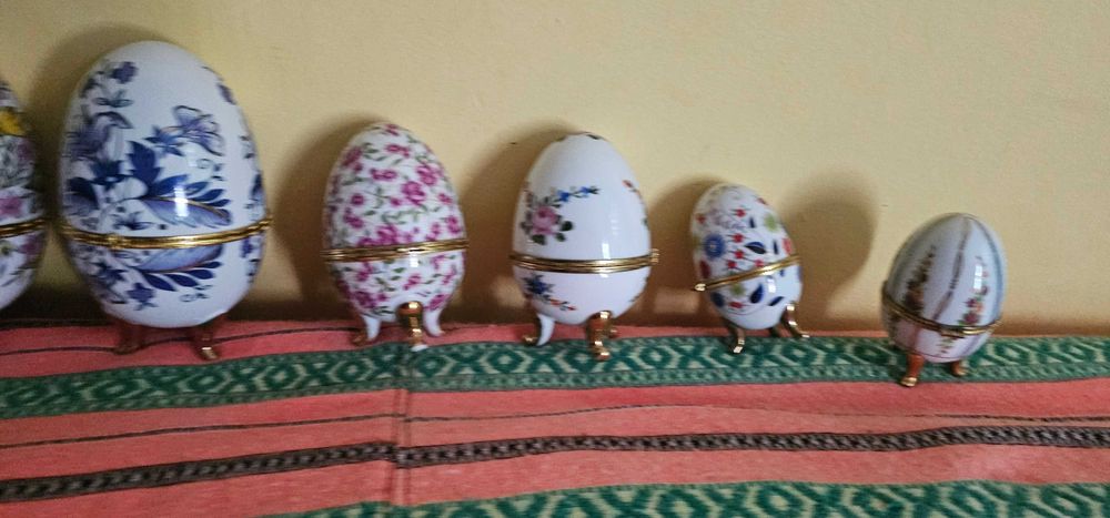 cutie de bijuterii ou portelan