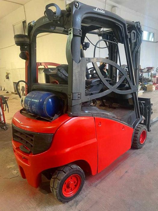 Service stivuitoare - suntem autorizati ISCIR !