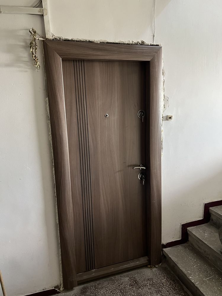 Montam usi interior exterior
