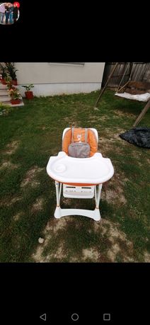 Scaun pentru bebe - servit masa