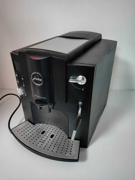 Vand expresor cafea,model Jura impressa E10,