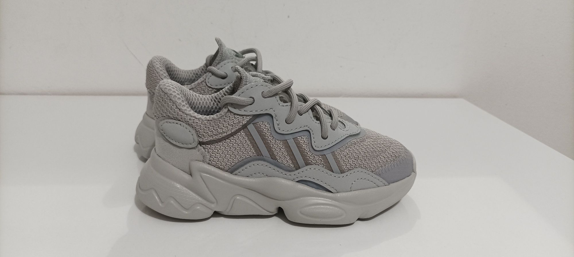 Детски Adidas ozweego и пантофи беко
