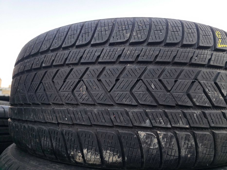 2бр Зимни гуми 275 45 21 - Pirelli
