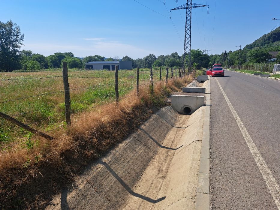 Teren intravilan - industrial Pucioasa acces drum asfaltat DC136A