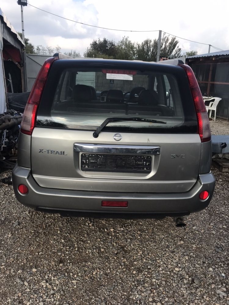 Nissan X Trail 2.5i 4x4 НА ЧАСТИ