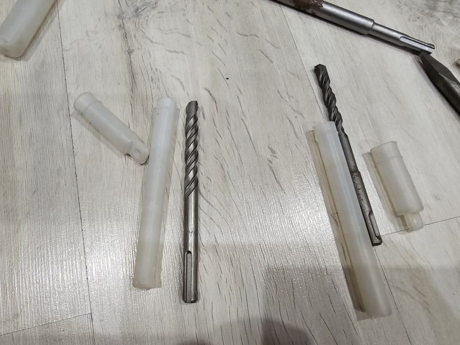 Продам буры 10,12мм и 2 шт лопатки