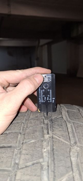 Зимни гуми 215 60 16 Континентал Continental