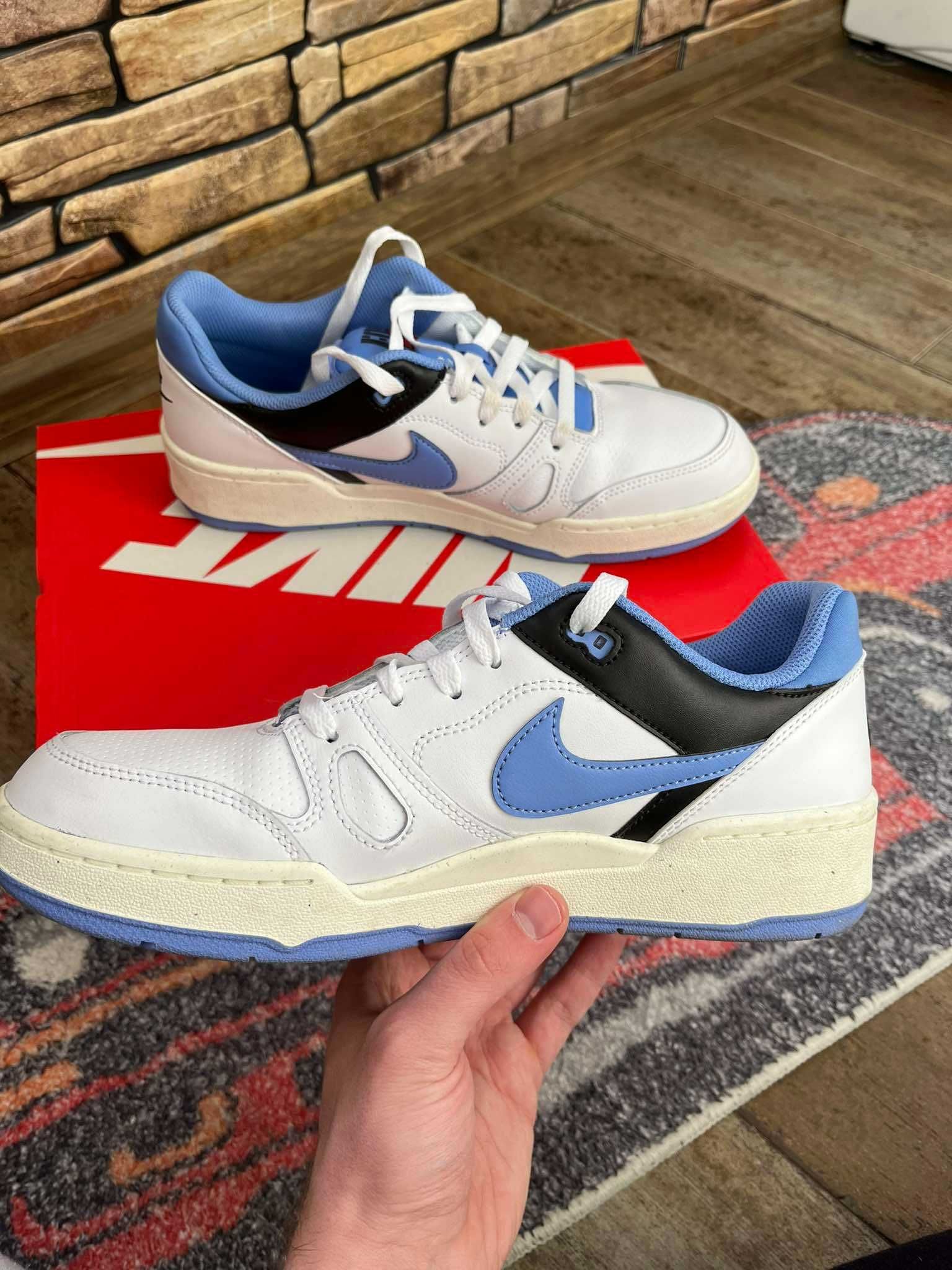 Nike Full Force Low