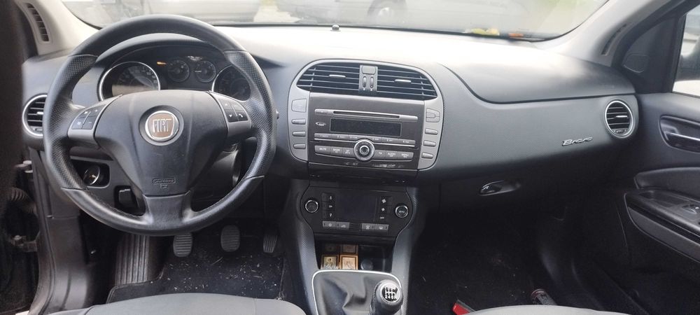 Продавам фят браво