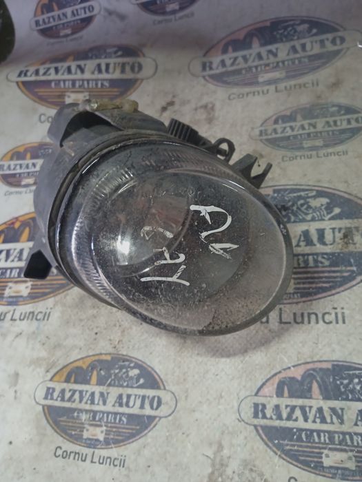 proiector stanga audi a4 b8 2012