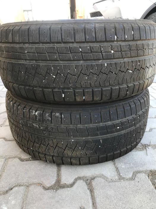 Зимние шины 235/45/R18