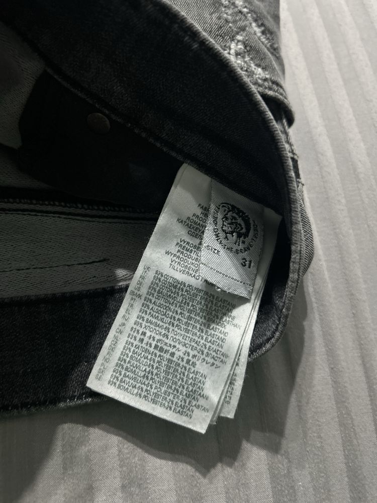 Diesel мъжки дънки 31 номер
