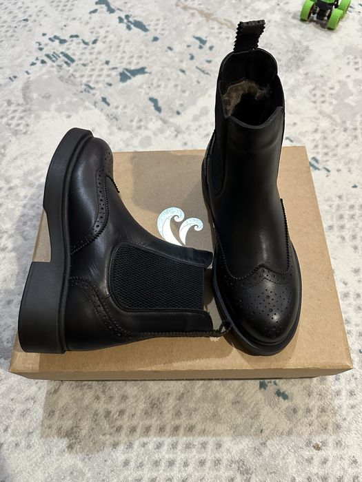 Продам новые зимние сапоги