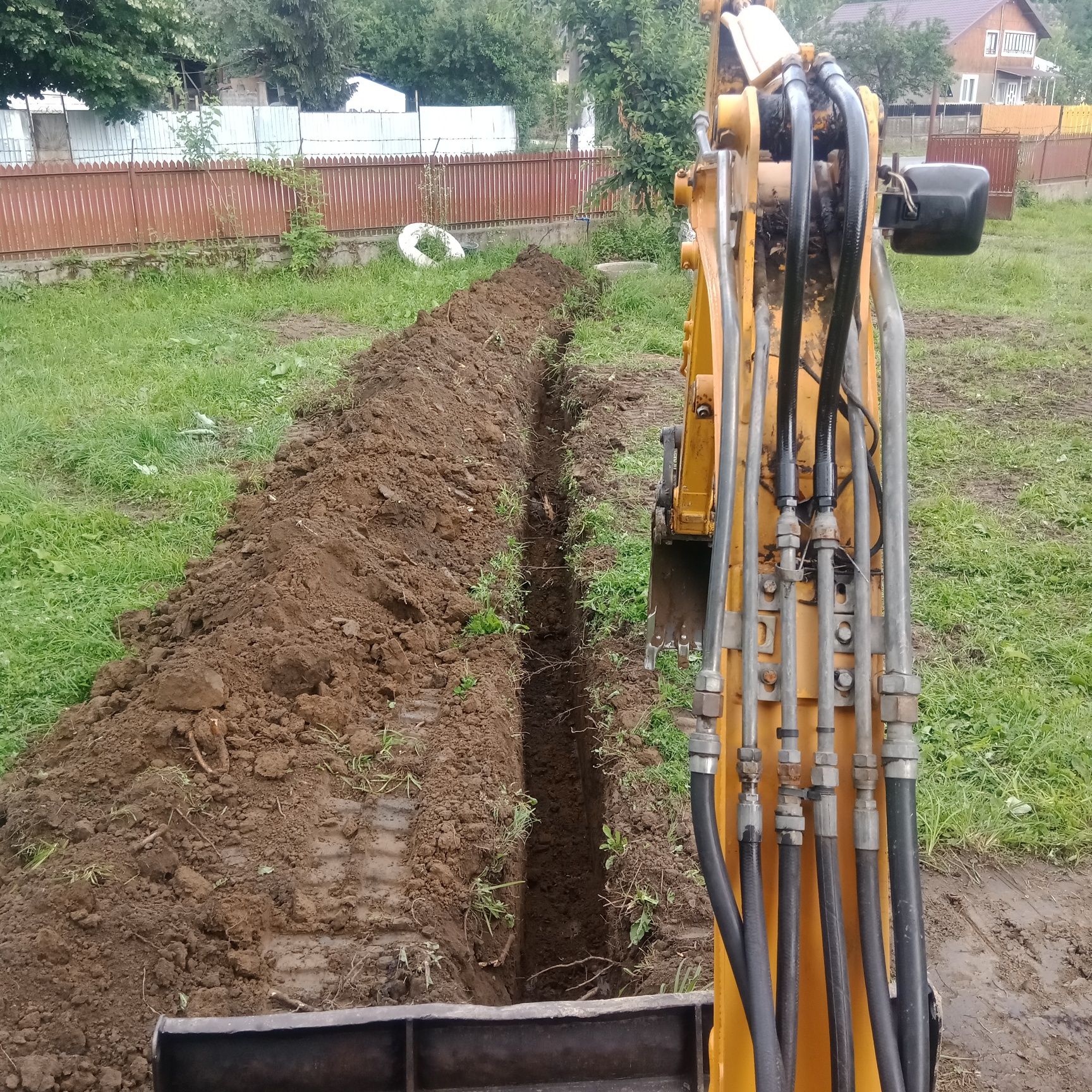 Prestări servicii miniexcavator Săpături mecanizate