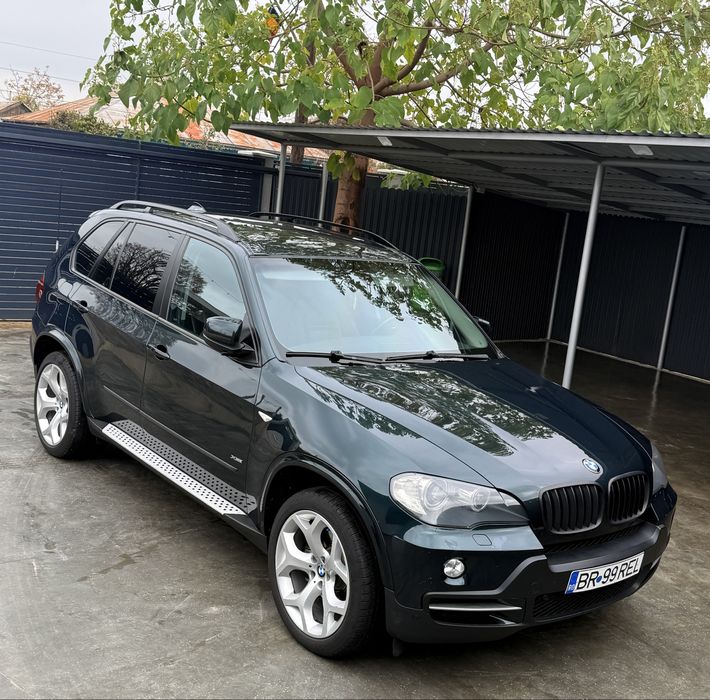 •BMW x5 an 2010 •NU SCHIMB •