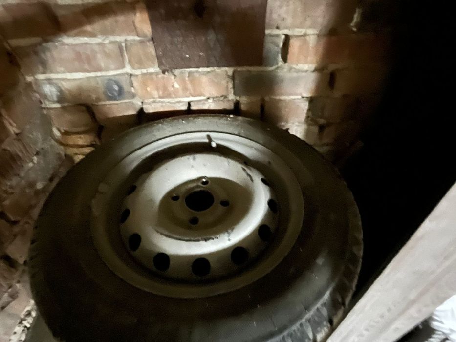 Продам зимнюю резину