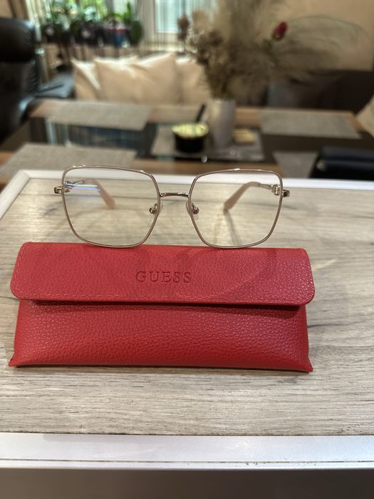 Диоптрични очила Guess