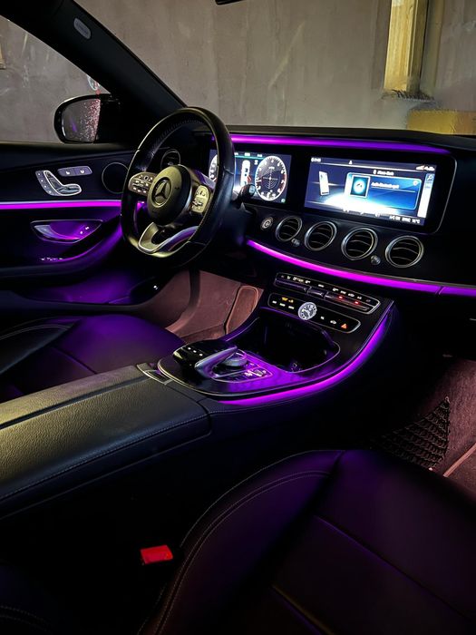 MERCEDES E 200 AMG HYBRID+BENZINĂ 

An : 06/2020
KM : 235000
Motorizar