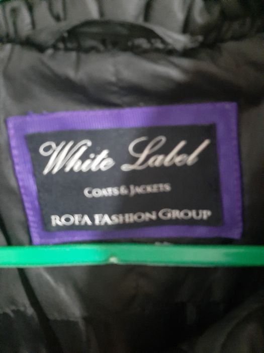Geaca White Label cu blana naturala de iarna
Marime : M-L
Pret achizit