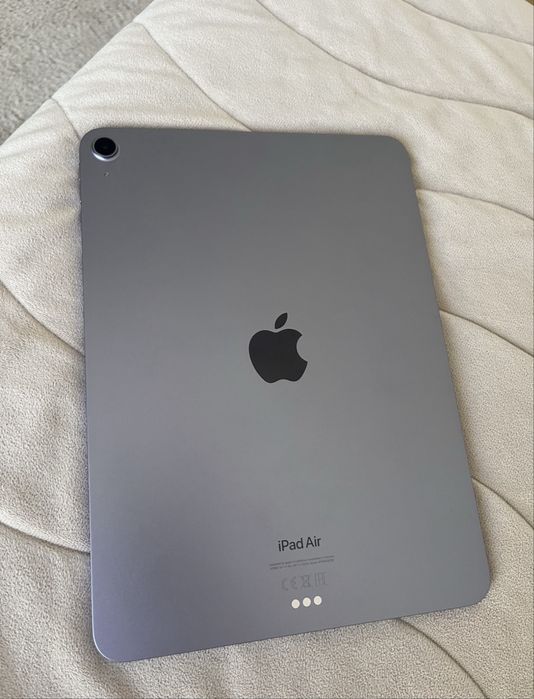 Apple iPad Air 5 (2022)