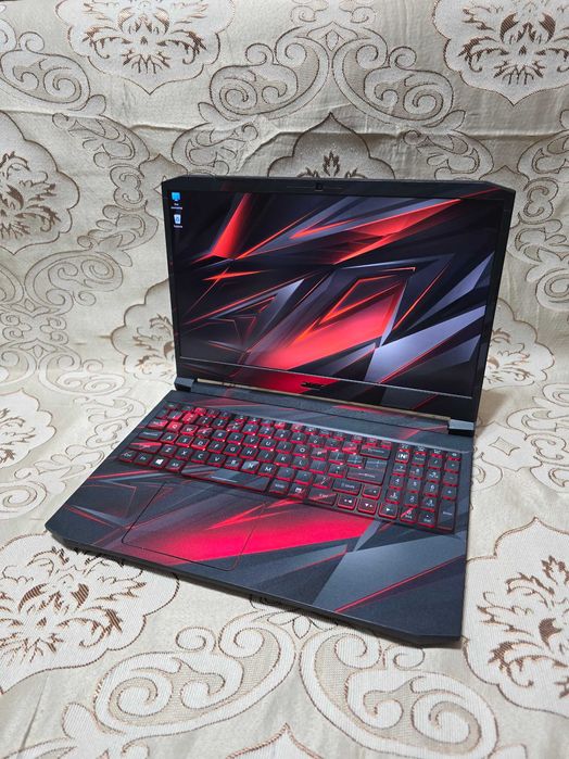 Игровой ноутбук Acer Nitro 5 (2021г) в отличном состоянии