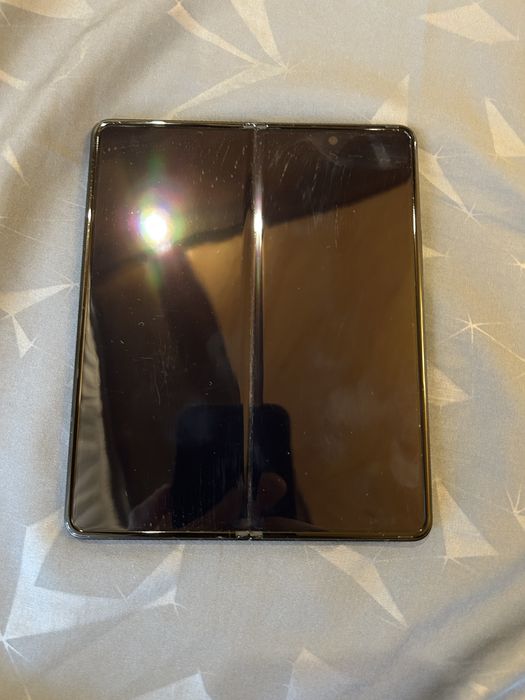 Samsung galaxy Z fold 3