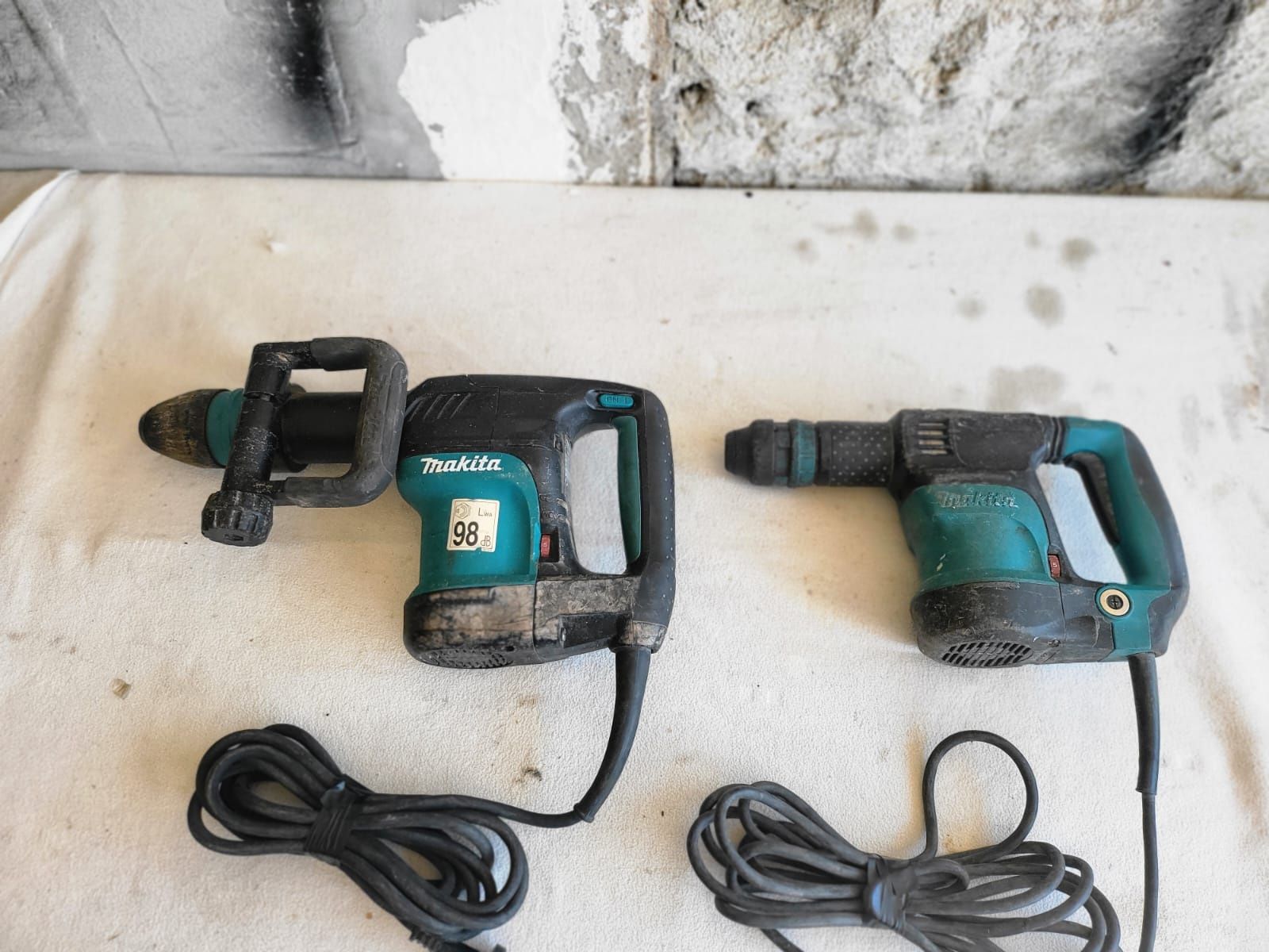 Ciocan demolator Makita