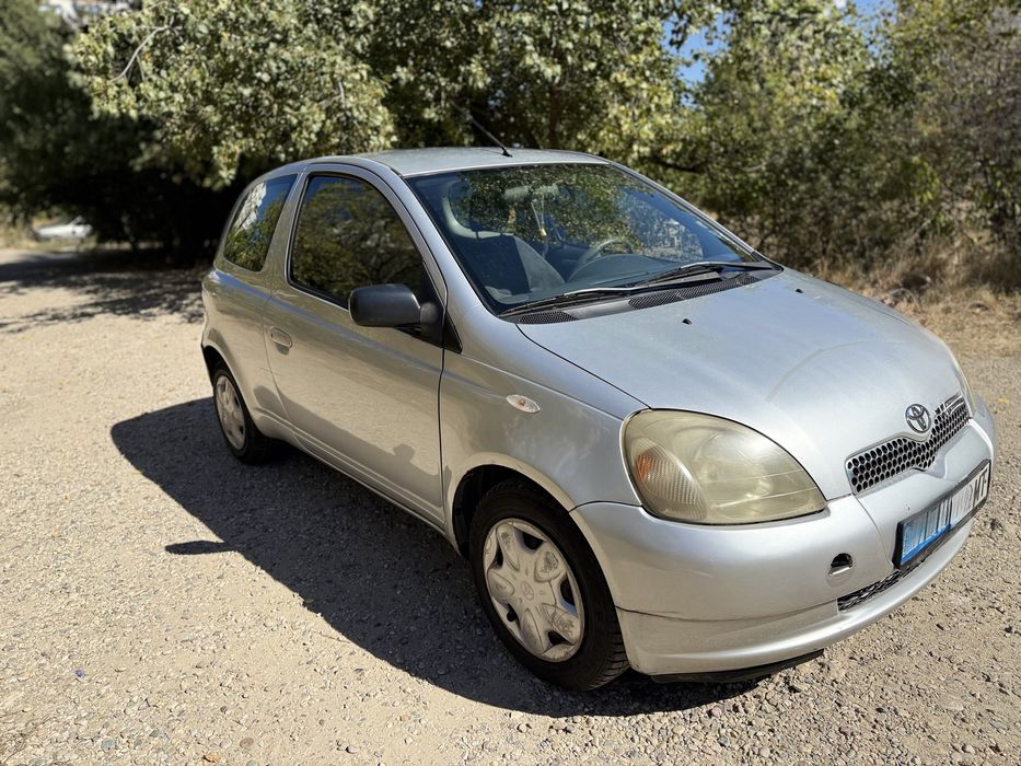 Продава Toyota yaris 2002- 187000 км