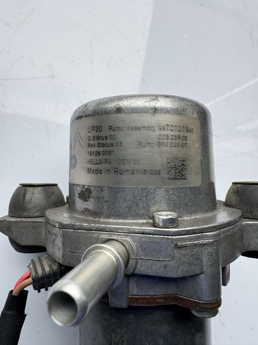 Pompa vaccum Peugeot Citroen hybrid 2.0 diesel cod: 9670101980 GARANTI