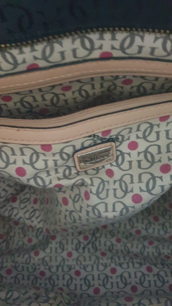 Дамска чанта Guess