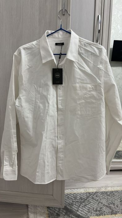 Мужская рубашка и брюки