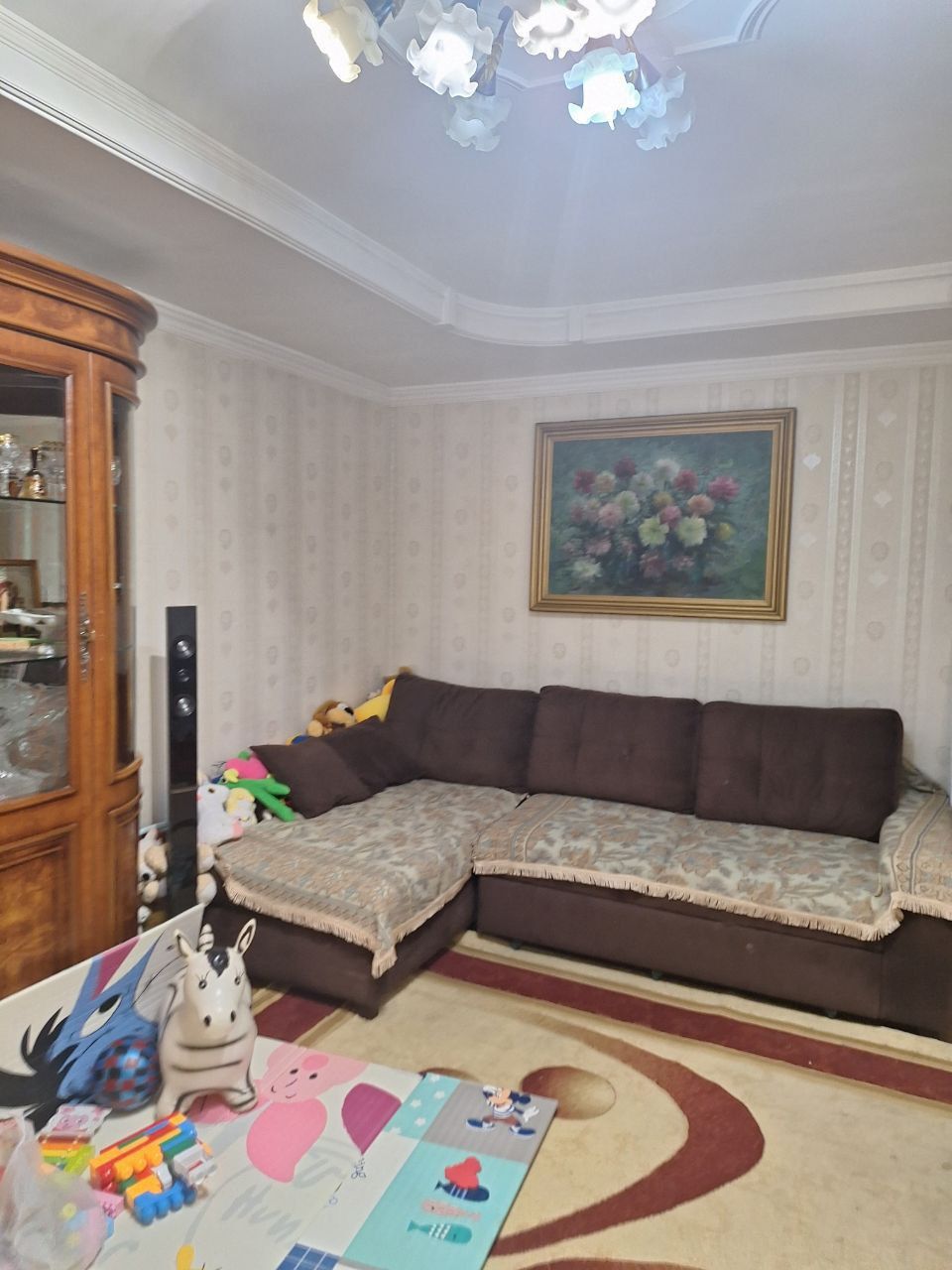 Квартира на Чиланзар -Парус 3/2/4 ,балкон 2*6 не торец