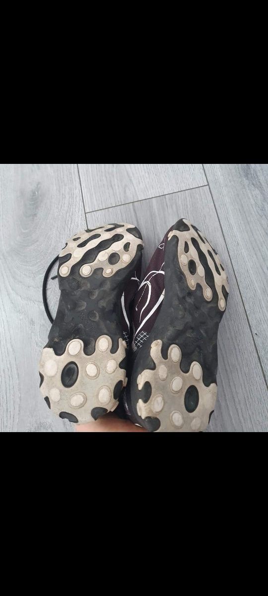 Adidasi nike react element nr 40 barbati