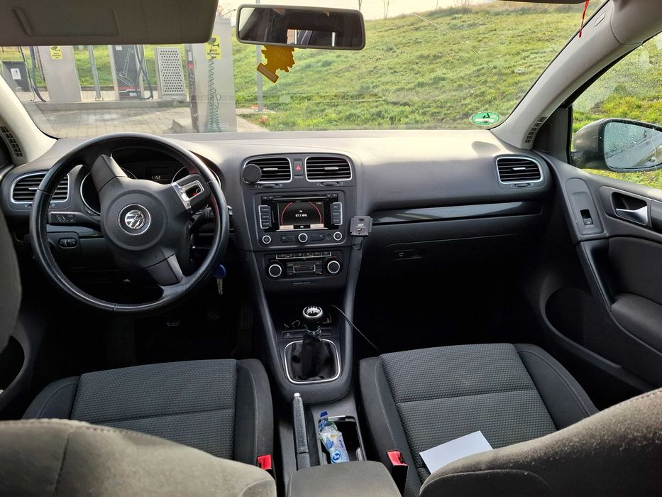 Volkswagen Golf 6 – 1.6 TDI •105 CP•An 2010Euro5•233k km•Gri metalizat