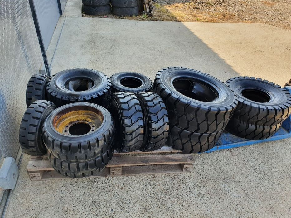 Cauciucuri motostivuitoare/bob