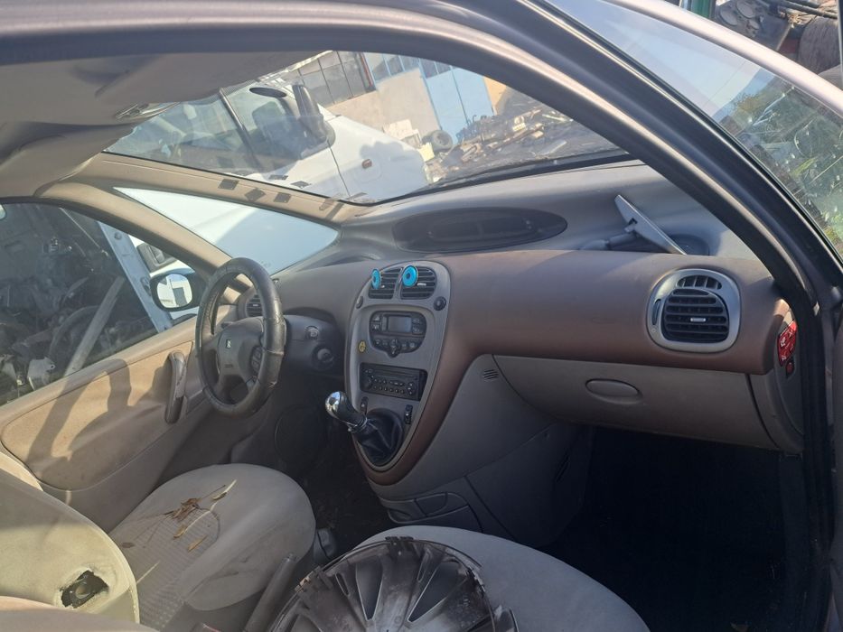 Ситроен Ксара Пикасо 2.0 HDI на части !