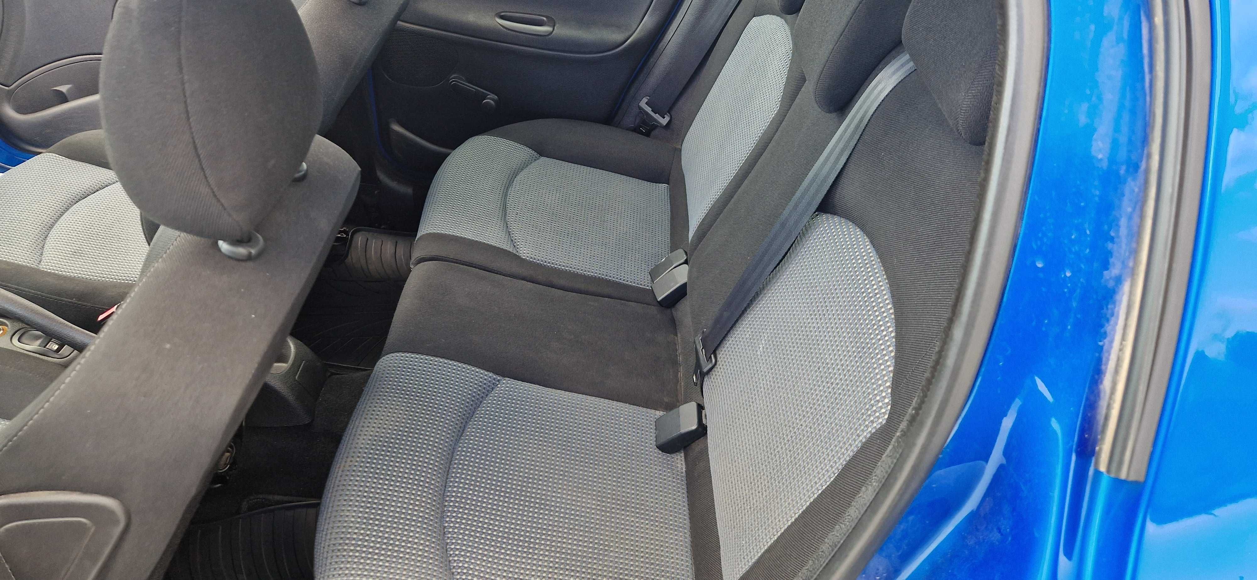 Peugeot 206 1.4 бензин