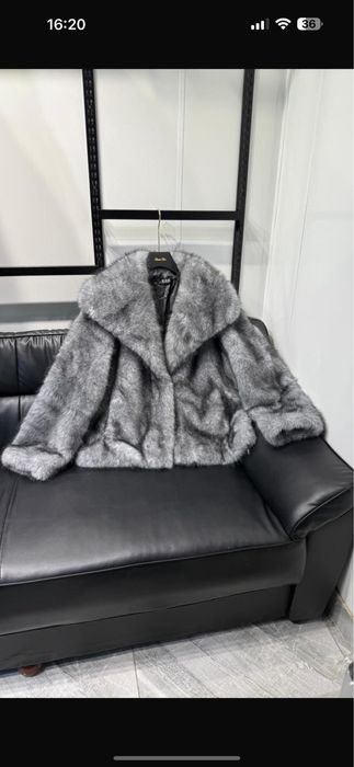 Шуба в наличии.