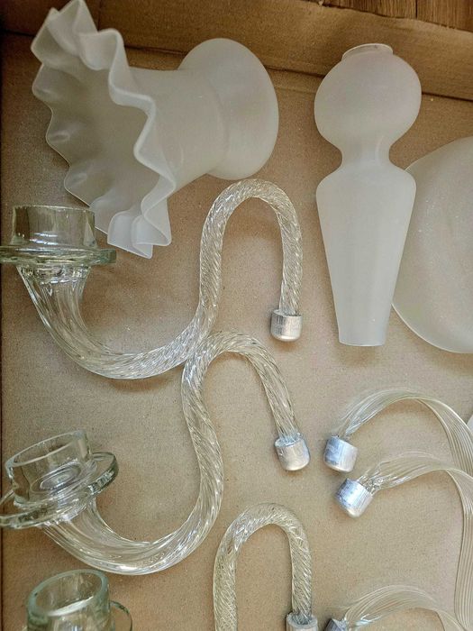 Piese lustra clasica din sticla alba