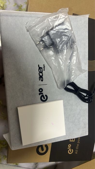 Acer e10 gadget 256