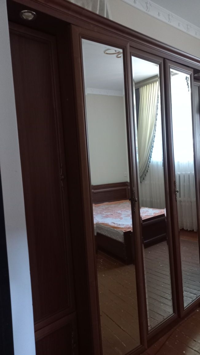Спальный гарнитур сатылады