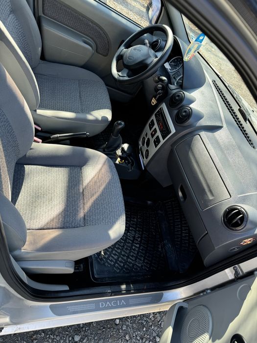 Vand dacia logan 1.4 benzina
