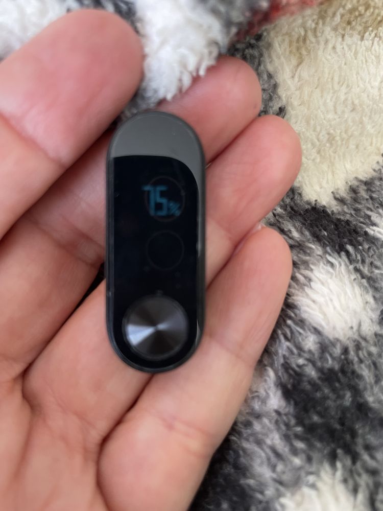 Смарт часовник Xiaomi Mi Band 2