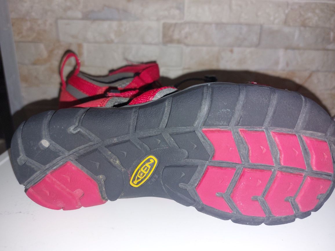 Сандалети Keen номер 31р 31