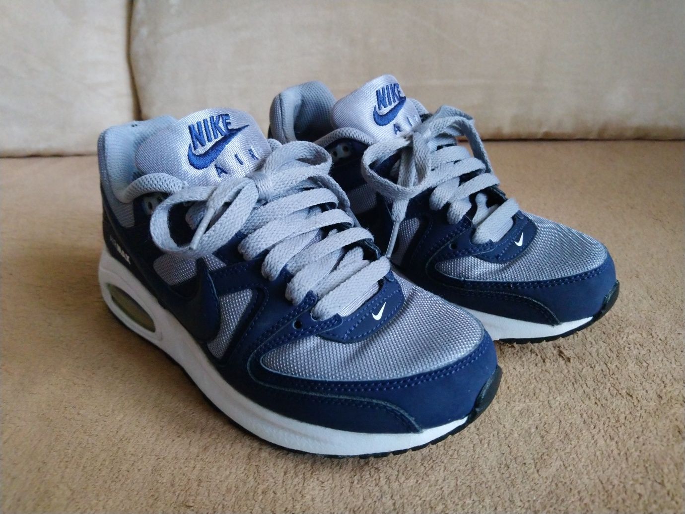 Nike 36,5 р-р Air Max Command Flex. Кроссовки Nike Air Max